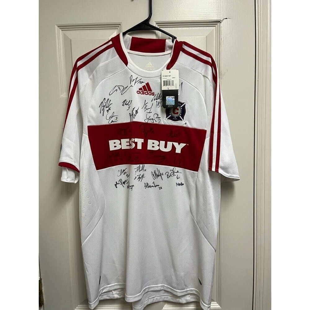 NWT 2009 Team Signed Chicago Fire Away Jersey  L Adidas Mcbride Cuauht Blanco